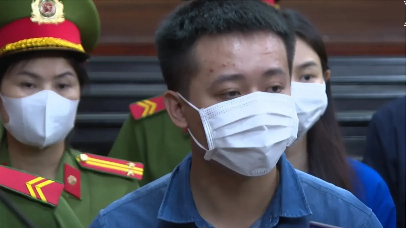 Thùy Tiên, Hằng Du Mục, Quang Linh Vlogs bị phạt 2 năm tù